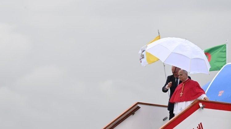 ĐỨC THÁNH CHA LÊÔ XIV: "TÔI KHÔNG PHẢI LÀ CHÍNH TRỊ GIA, TÔI NÓI VỀ PHÚC ÂM. TÔI NÓI VỚI CÁC NHÀ LÃNH ĐẠO THẾ GIỚI: CHẤM DỨT CHIẾN TRANH"