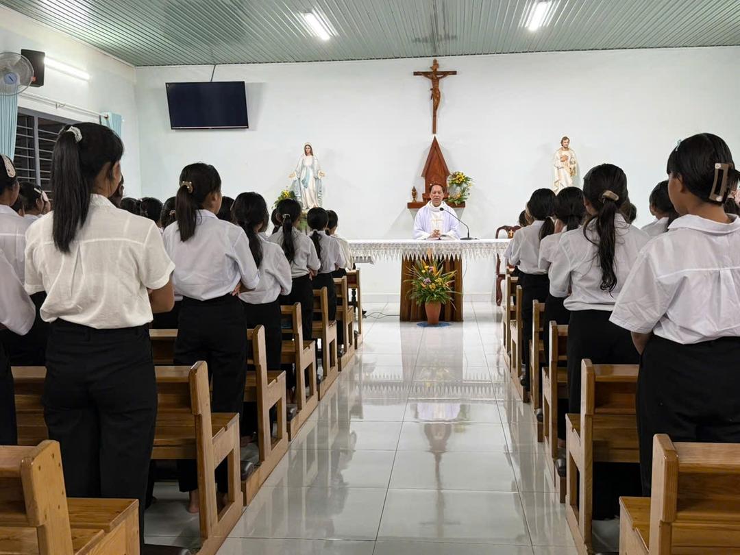 THÁNH LỄ KHAI GIẢNG NĂM HỌC 2026–2027 NHÀ NỘI TRÚ THANH TÂM LONG ĐIỀN, DÒNG ĐỨC BÀ TRUYỀN GIÁO