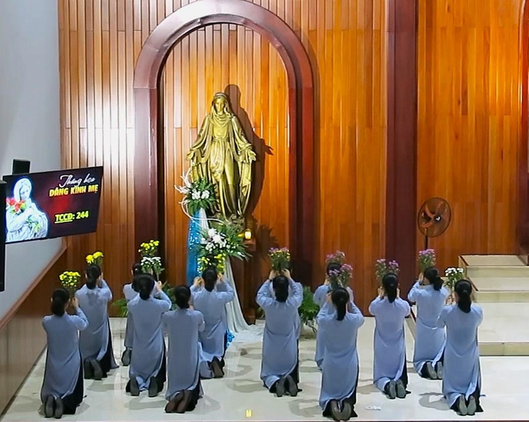 *NHỚ MÃI NHỮNG THÁNG HOA KỶ NIỆM!