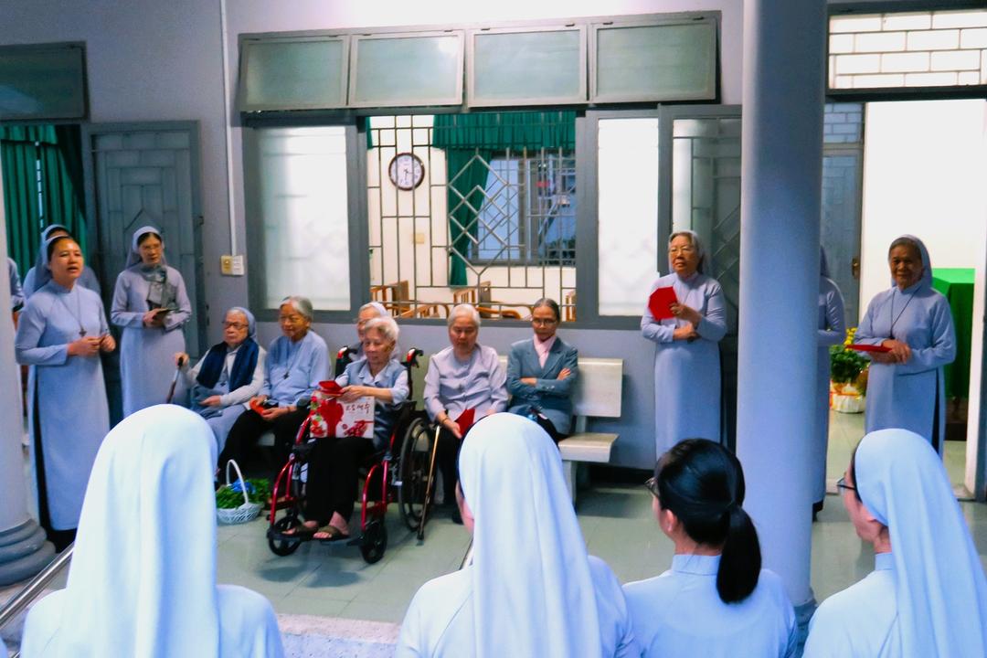 Mừng các Sơ Đức Bà Truyền Giáo cao niên 