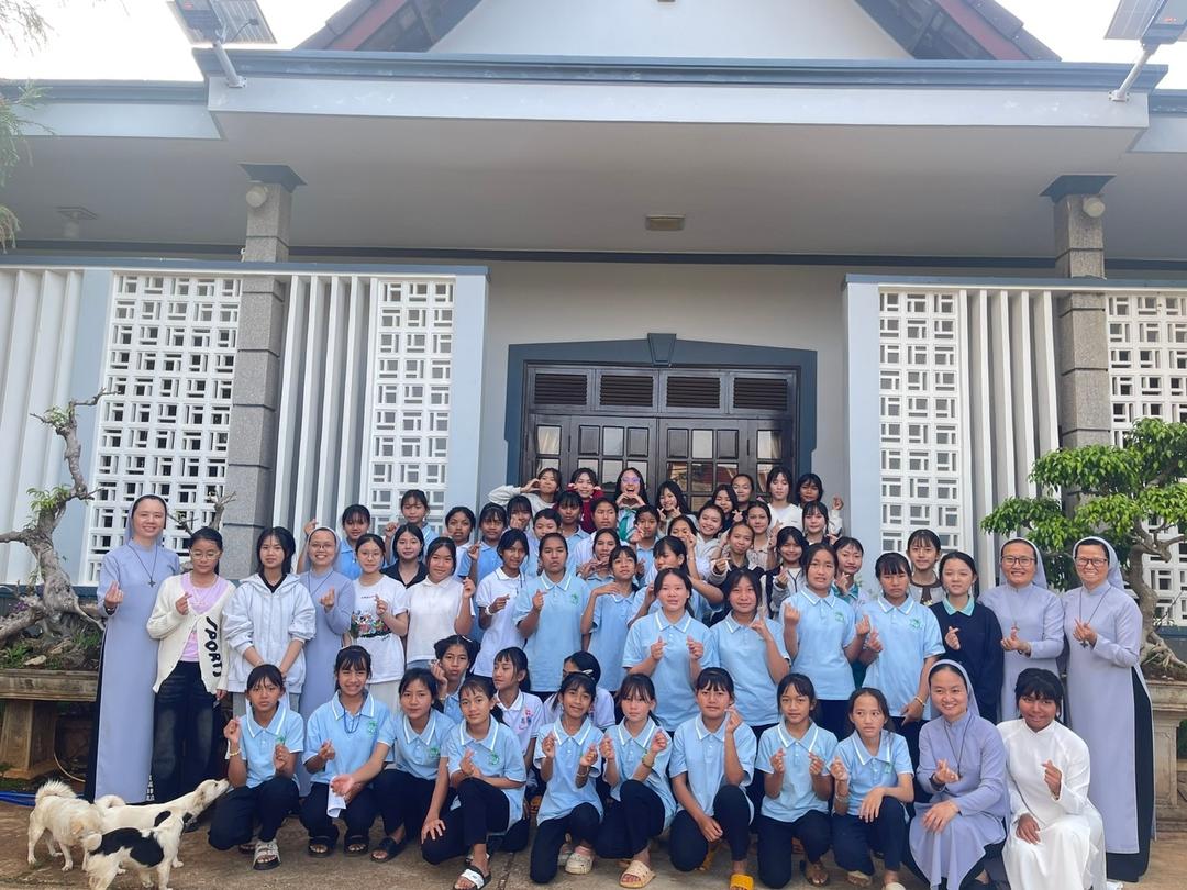 NGÀY LỄ CHÚA CHIÊN LÀNH TẠI CỘNG ĐOÀN ĐỨC BÀ TRUYỀN GIÁO NAM BAN, GP ĐÀ LẠT